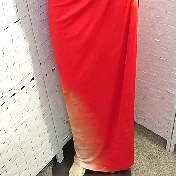 Dress - Picture 6 of 8